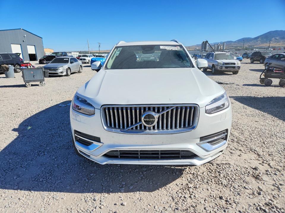 2025 Volvo Xc90 VIN YV4062PE2S1303139 COPART salvage auction — REAR END, Ut - Certificate Of Title, sold $40,000 on 2026-07-28 (photo 5)