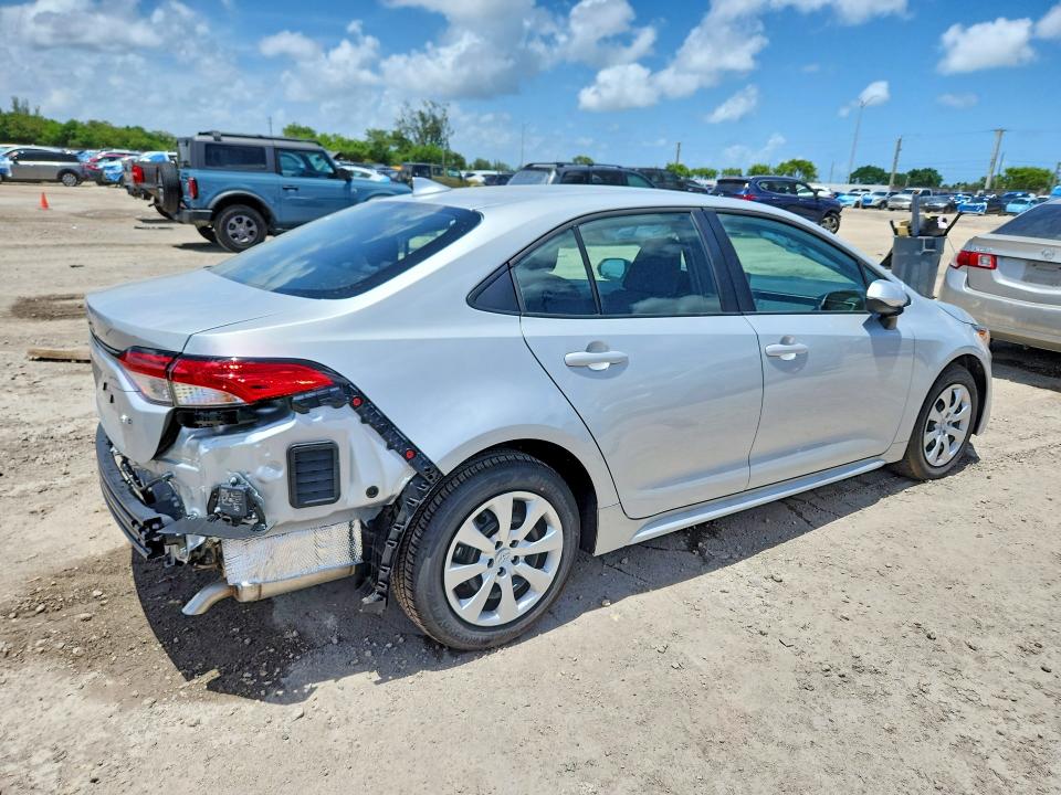 2026 Toyota Corolla VIN 5YFB4MDE2TP428947 COPART salvage auction — REAR END, Ga - Certificate Of Title (P), sold $11,900 on 2026-07-22 (photo 3)