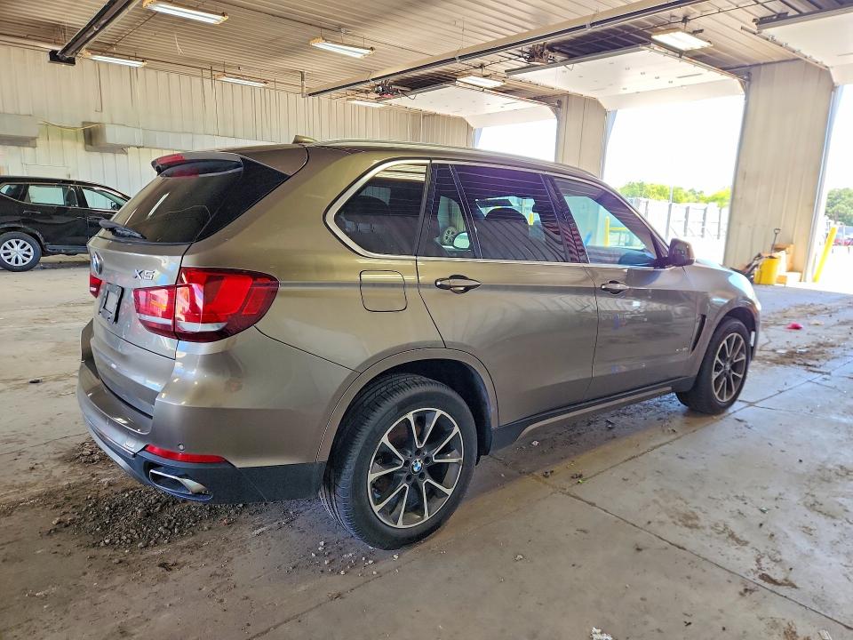 2018 BMW VIN 5UXKR0C52J0X98264 COPART salvage auction — MINOR DENT/SCRATCHES, Va - Certificate Of Title, sold $5,500 on 2026-08-01 (photo 3)