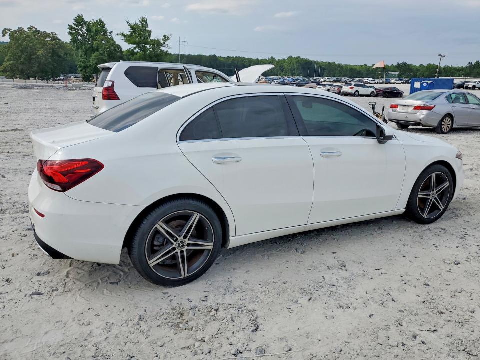 2019 Mercedes-benz VIN WDD3G4EB4KW035429 COPART salvage auction — MECHANICAL, Ga - Certificate Of Title (P), sold $5,200 on 2026-07-27 (photo 3)