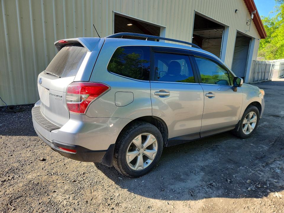 2015 Subaru Forester VIN JF2SJAHC6FH588833 COPART salvage auction — REAR END, Vt - Cert Of Title-Salvage Vehicle, sold $1,200 on 2026-07-27 (photo 3)
