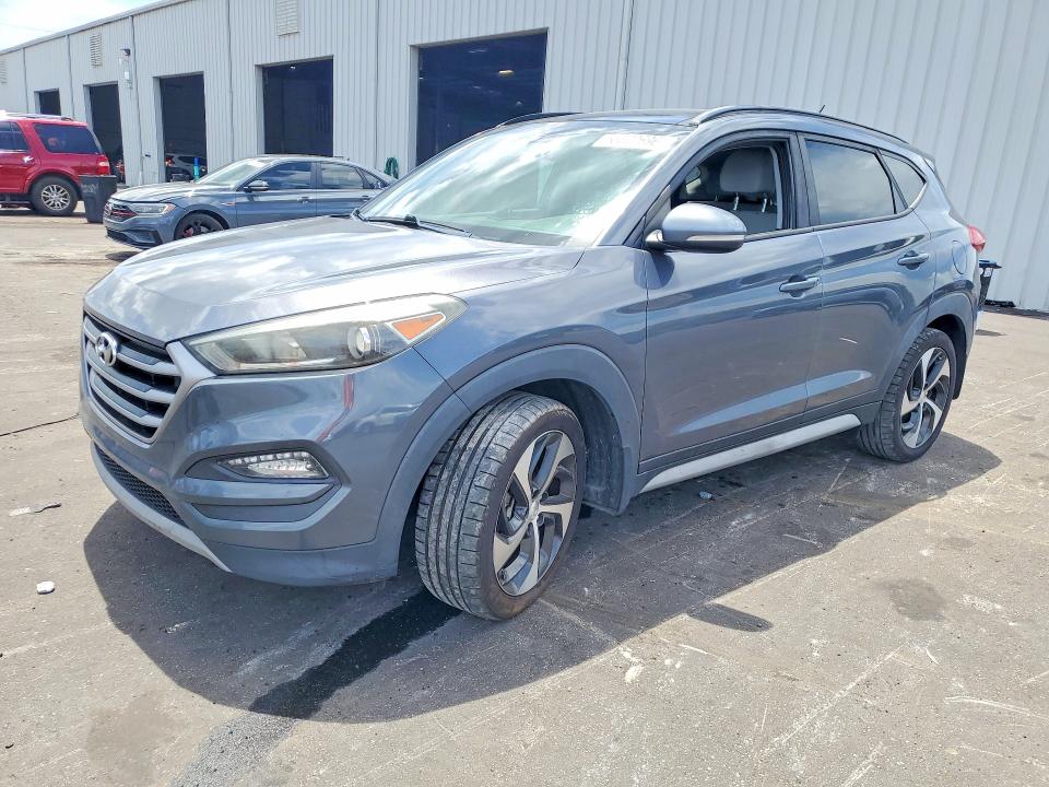 2017 Hyundai VIN KM8J33A26HU575443 COPART salvage auction — MINOR DENT/SCRATCHES, Fl - Certificate Of Title (P), sold $5,700 on 2026-07-22 (photo 1)