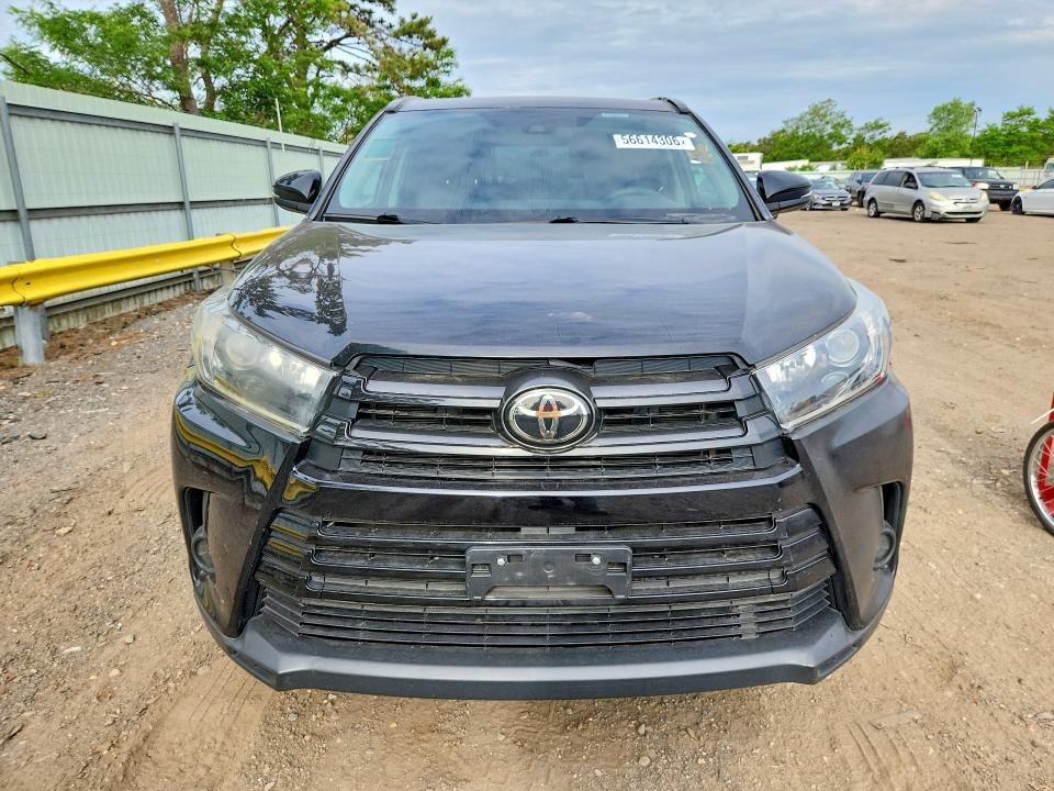 2019 Toyota Highlander VIN 5TDJZRFH9KS622317 COPART salvage auction — MINOR DENT/SCRATCHES, VA - CERTIFICATE OF TITLE, sold $13,500 on 2026-07-27 (photo 5)