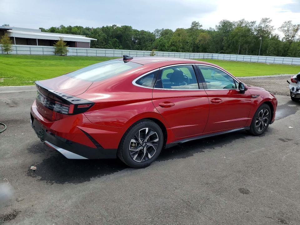 2025 Hyundai Sonata VIN KMHL64JA7SA450070 COPART salvage auction — REAR END, FL - CERTIFICATE OF TITLE (P), sold $12,100 on 2026-07-15 (photo 3)