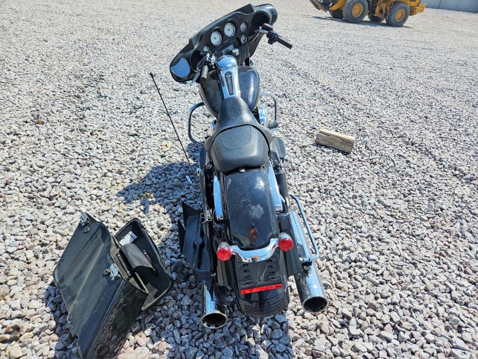 2011 Harley-davidson Flhx VIN 1HD1KBM13BB676865 COPART salvage auction — REAR END, Wi - Certificate Of Title, sold $2,900 on 2026-07-27 (photo 4)