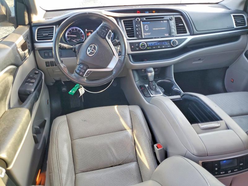 2019 Toyota Highlander VIN 5TDDZRFH4KS736609 COPART salvage auction — REAR END, Fl - Cert Of Title Slvg Rebuildable, sold $7,400 on 2026-07-06 (photo 8)