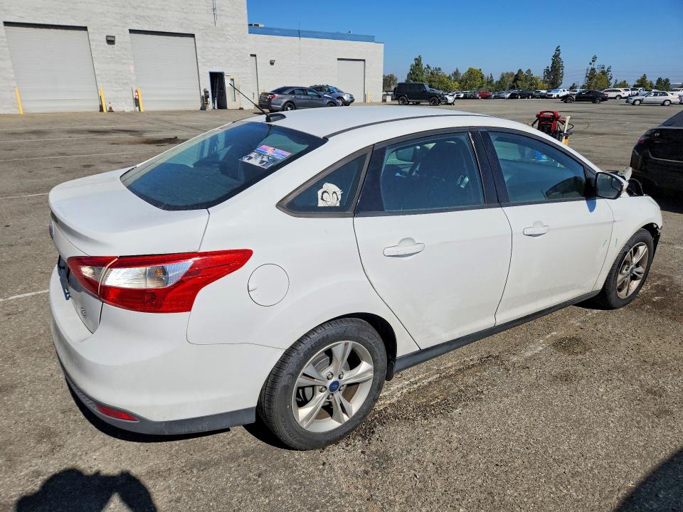2014 Ford Focus VIN 1FADP3F21EL376080 COPART salvage auction — FRONT END, Ca - Salvage Certificate, sold $275 on 2026-07-02 (photo 3)