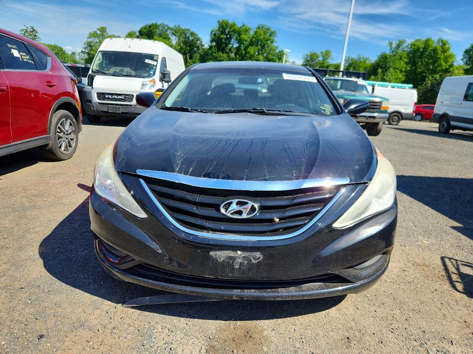 2011 Hyundai Sonata VIN 5NPEB4AC2BH299142 COPART salvage auction — VANDALISM, Ct - Cert Of Title-Salvage, sold $550 on 2026-07-02 (photo 5)