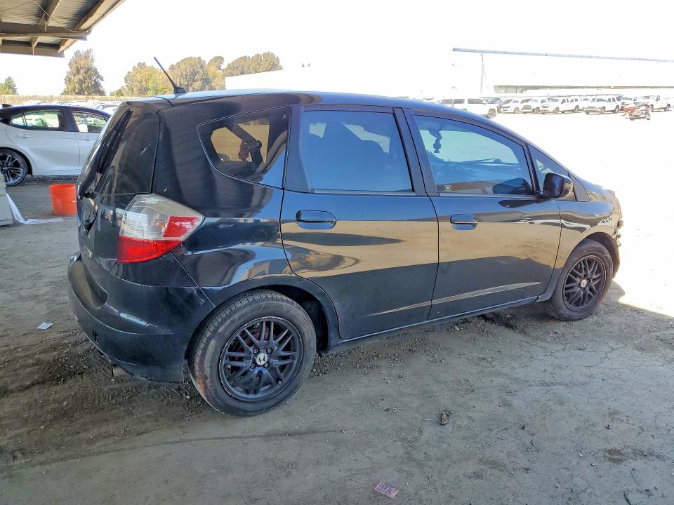 2013 Honda Fit VIN JHMGE8H37DC056338 COPART salvage auction — FRONT END, Ca - Salvage Certificate, sold $275 on 2026-07-02 (photo 3)