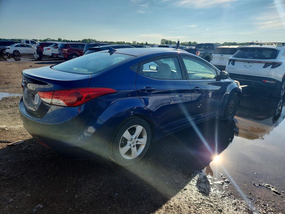2013 Hyundai VIN KMHDH4AE4DU561243 COPART salvage auction — VANDALISM, IL - SALVAGE CERTIFICATE, sold $675 on 2026-07-30 (photo 3)