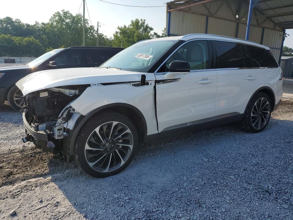 2026 Lincoln Aviator VIN 5LM5J7XC5TGL07101 — COPART salvage auction photo
