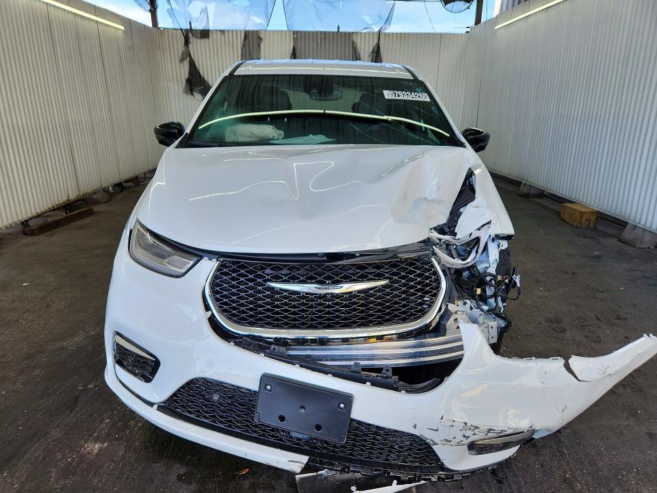 2026 Chrysler Pacifica VIN 2C4RC1BGXTR280941 COPART salvage auction — FRONT END, FL - CERTIFICATE OF DESTRUCTION, sold $7,600 on 2026-08-19 (photo 5)