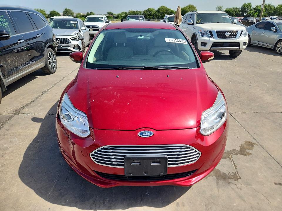 2015 Ford Focus VIN 1FADP3R46FL328489 COPART salvage auction — FRONT END, Tx - Certificate Of Title, sold $450 on 2026-07-02 (photo 5)
