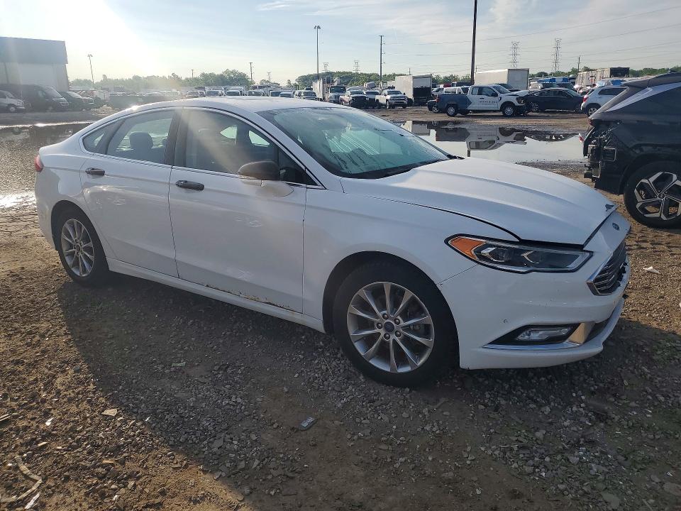 2017 Ford Fusion VIN 3FA6P0HD1HR178143 COPART salvage auction — FRONT END, Oh - Certificate Of Title, sold $1,350 on 2026-07-28 (photo 4)