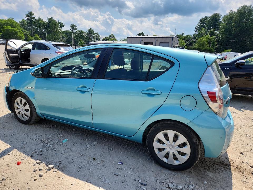 2013 Toyota Prius VIN JTDKDTB38D1050750 COPART salvage auction — FRONT END, Salvage Title, sold $1,200 on 2026-07-15 (photo 2)