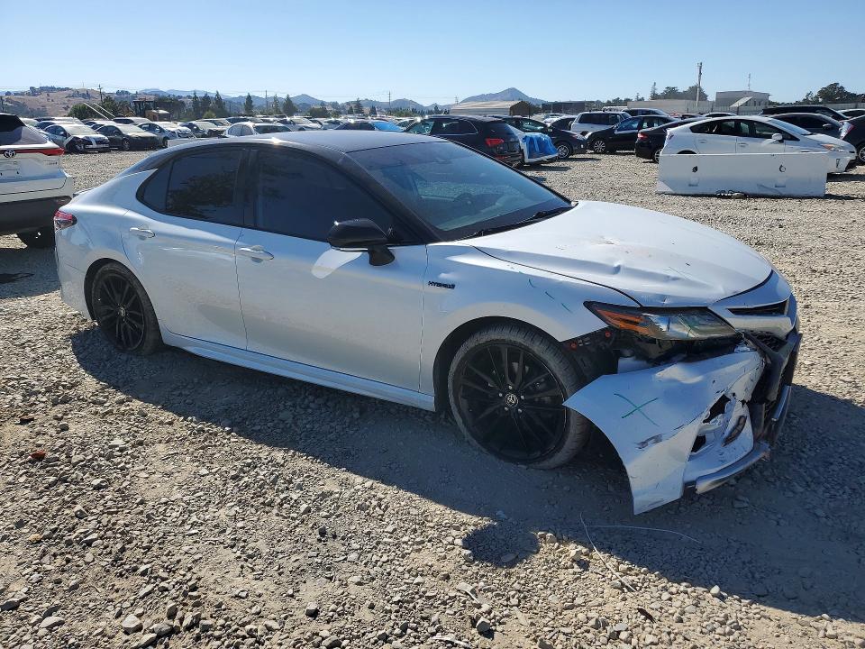 2021 Toyota Camry VIN 4T1K31AK2MU029774 COPART salvage auction — REAR END, Ca - Salvage Certificate, sold $11,300 on 2026-07-02 (photo 4)