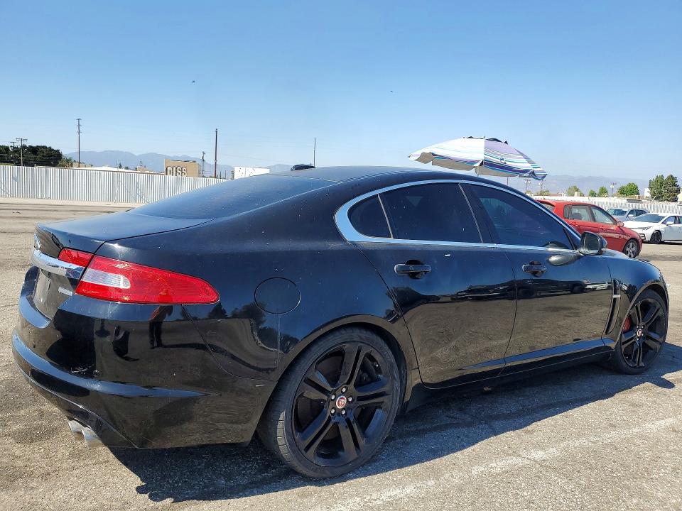 2011 Jaguar Xf VIN SAJWA0HE8BMR88679 COPART salvage auction — MINOR DENT/SCRATCHES, Ca - Dis/Dlr/Exp App For Dup Clean, sold $850 on 2026-07-24 (photo 3)