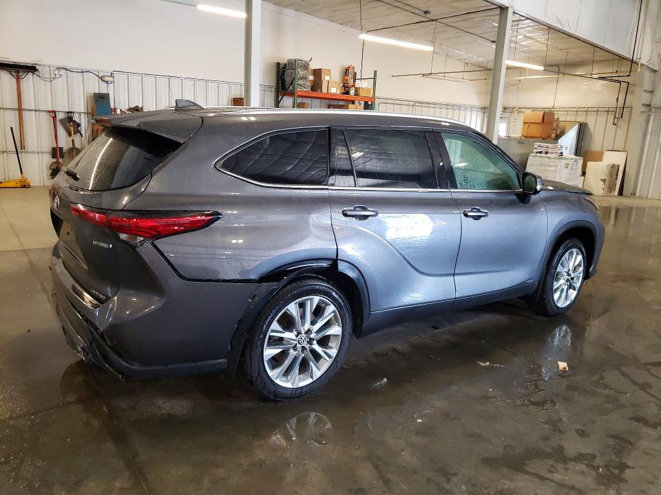 2023 Toyota Highlander VIN 5TDXBRCH0PS109323 COPART salvage auction — REAR END, Mn - Cert Of Title-Salvage, sold $22,600 on 2026-07-13 (photo 3)