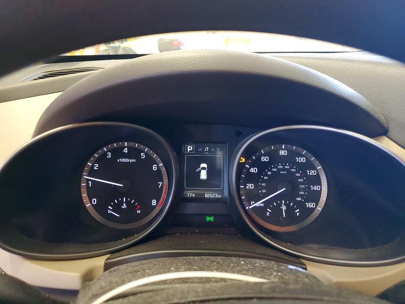 2017 Hyundai Santa fe VIN KM8SMDHF4HU202434 COPART salvage auction — MINOR DENT/SCRATCHES, NY - CERTIFICATE OF TITLE, sold $6,000 on 2026-07-31 (photo 9)