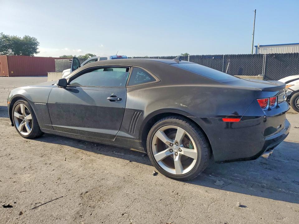 2013 Chevrolet Camaro VIN 2G1FA1E35D9144180 COPART salvage auction — UNDERCARRIAGE, Fl - Certificate Of Title, sold $2,300 on 2026-07-09 (photo 2)