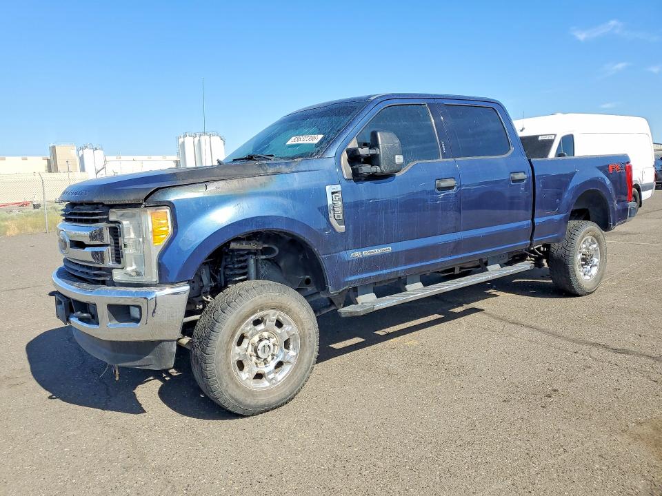 2017 Ford F-350 super duty VIN 1FT8W3BTXHEB92052 — COPART salvage auction photo