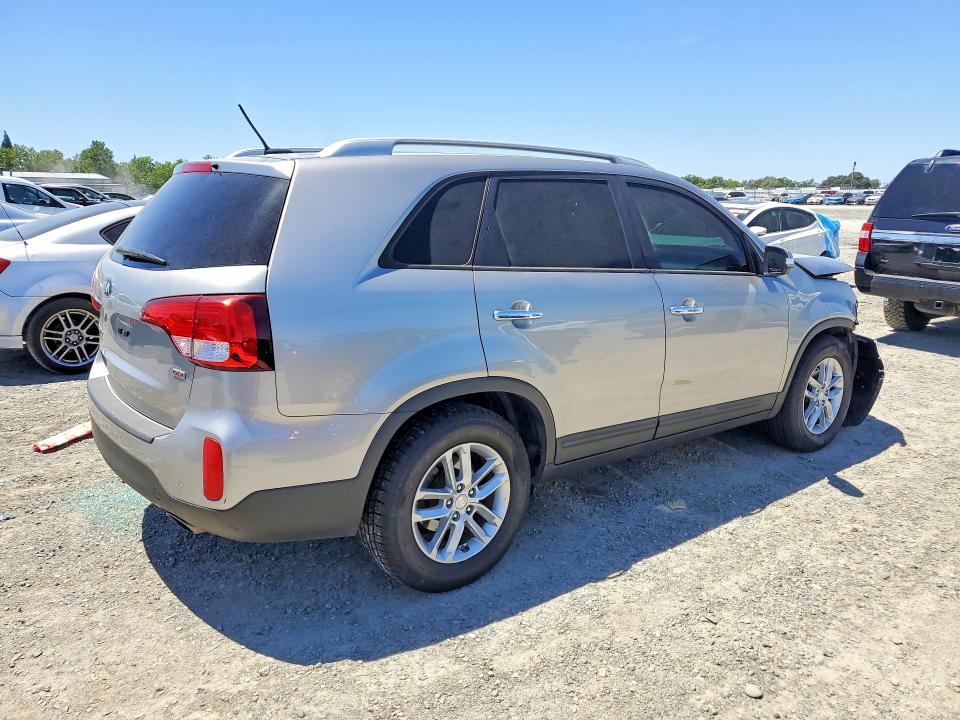 2014 Kia Sorento VIN 5XYKT3A63EG478645 COPART salvage auction — FRONT END, Ca - Salvage Certificate, sold $550 on 2026-07-09 (photo 3)