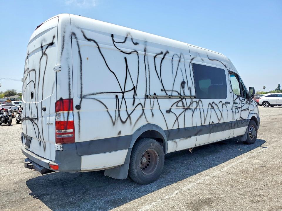 2017 Mercedes-benz VIN WD3PF1CD7HP547748 COPART salvage auction — VANDALISM, CA - SALVAGE CERTIFICATE, sold $3,050 on 2026-07-29 (photo 3)