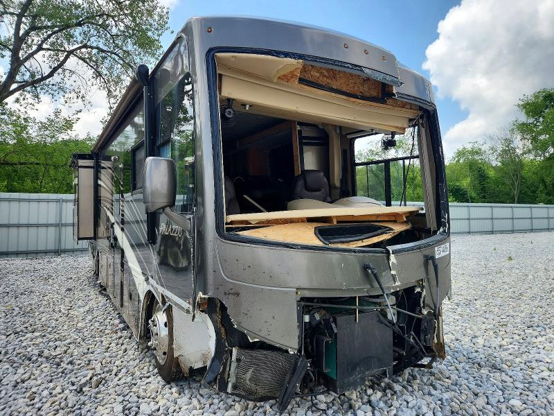 2015 Frht Recreational vehicle (rv) VIN 4UZAAJDT6FCHC8175 COPART salvage auction — FRONT END, OH - CERT OF TITLE-SALVAGE, sold $2,950 on 2026-07-23 (photo 9)