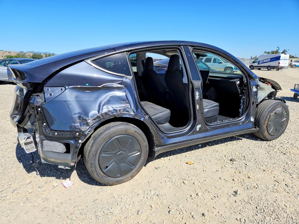 2026 Tesla Model y VIN 7SAYGDED9TA608445 COPART salvage auction — FRONT END, Ca - Salvage Certificate, sold $11,200 on 2026-07-14 (photo 3)