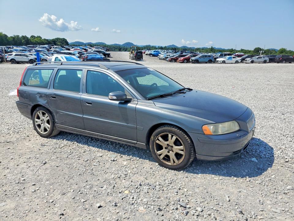 2007 Volvo V70 VIN YV1SW612072659750 COPART salvage auction — SIDE, Tn - Salvage Certificate, sold $650 on 2026-07-21 (photo 4)