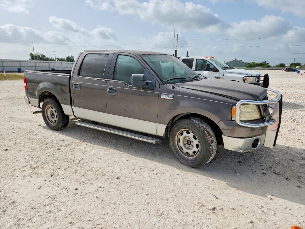 2006 Ford F-150 Lightning VIN 1FTRW12W16KB44456 COPART salvage auction — Front End, TX - CERTIFICATE OF TITLE, sold $375 on 2026-07-02 (photo 4)