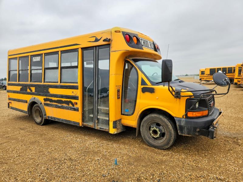 2011 Gmc Micro bird VIN 1GD373BG3B1173511 COPART salvage auction — REAR END, Ab - Bos - Active, sold $2,000 on 2026-07-23 (photo 1)