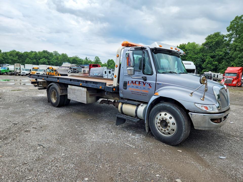 2011 International 4000 series VIN 1HTMKAAL8BH321088 COPART salvage auction — MINOR DENT/SCRATCHES, Fl - Certificate Of Title, sold $15,100 on 2026-07-30 (photo 4)