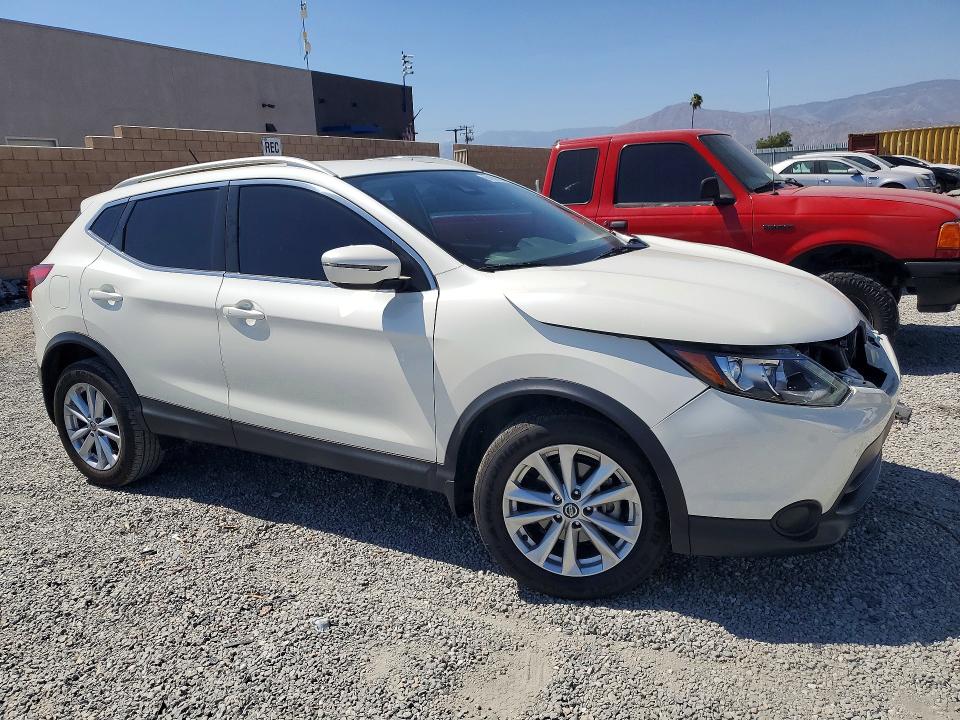 2019 Nissan VIN JN1BJ1CP8KW524908 COPART salvage auction — FRONT END, Ca - Salvage Certificate, sold $2,600 on 2026-07-15 (photo 4)