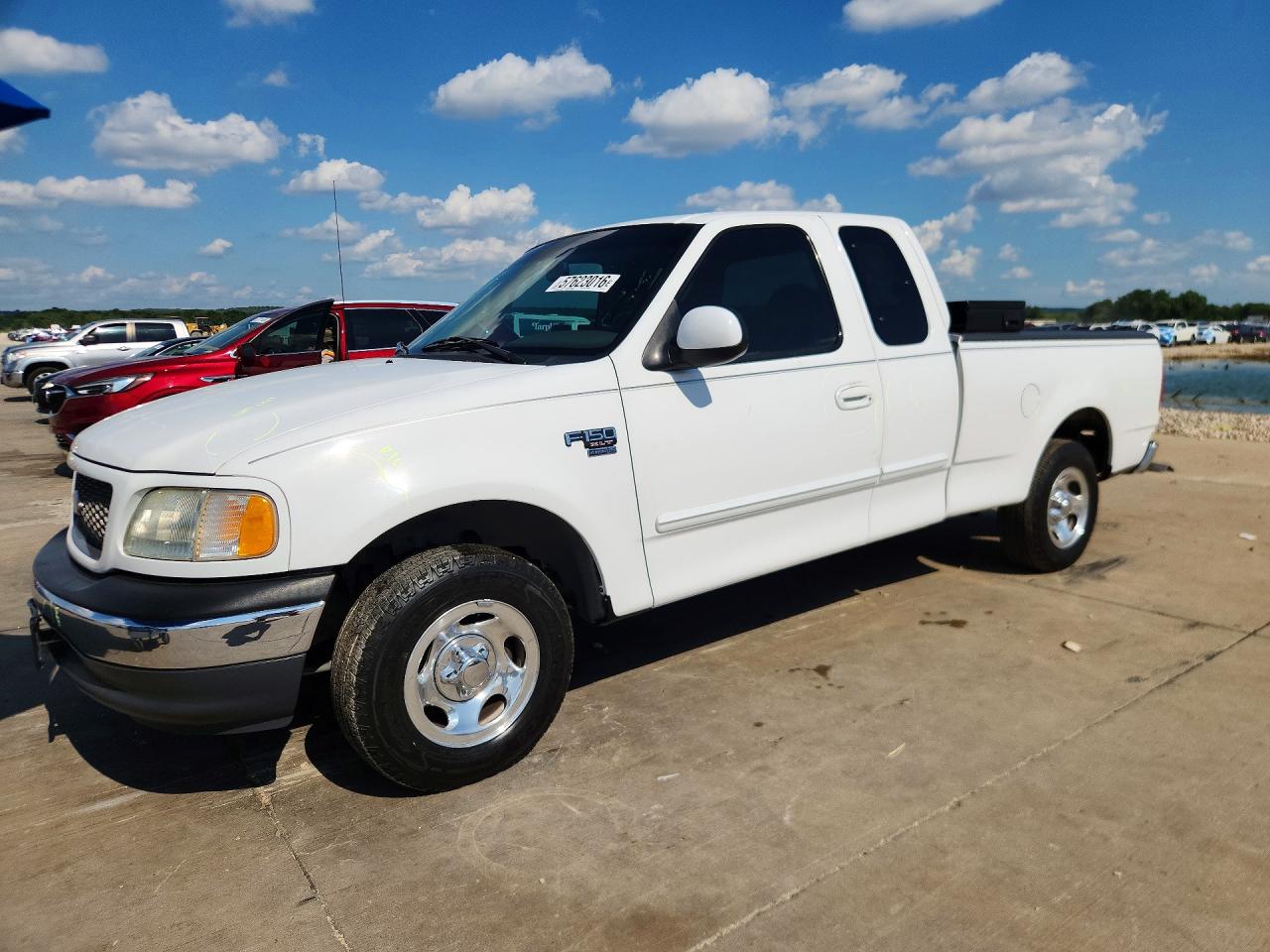 2000 Ford F-150 Lightning VIN 1FTRX17W9YKB40163 COPART salvage auction — Rear End, TX - SALVAGE VEHICLE TITLE, sold $1,400 on 2026-07-09 (photo 1)