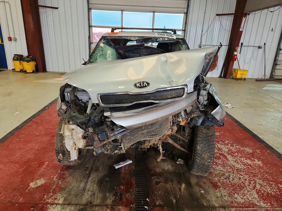 2015 Kia Soul VIN KNDJN2A29F7815363 COPART salvage auction — ALL OVER, Ny - Mv907A-Parts Only W/Lienholder, sold $225 on 2026-07-20 (photo 5)