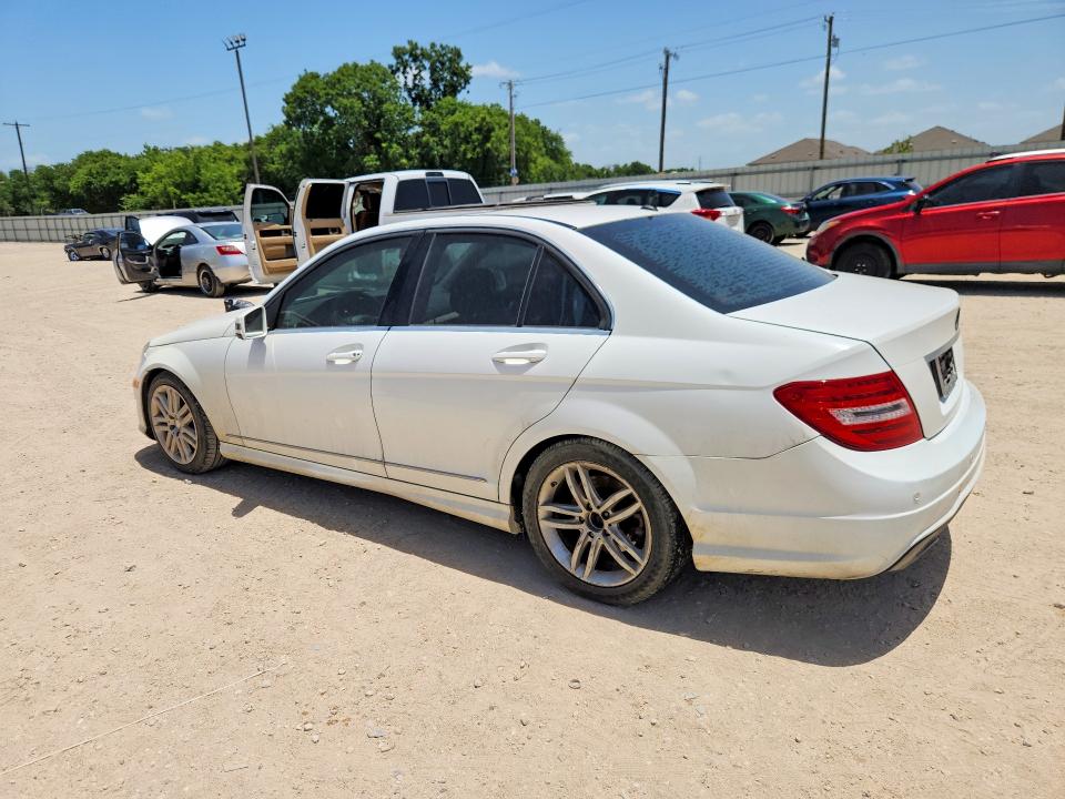 2013 Mercedes-benz C-klasse VIN WDDGF4HB6DA771191 COPART salvage auction — MECHANICAL, Tx - Certificate Of Title, sold $175 on 2026-07-09 (photo 2)