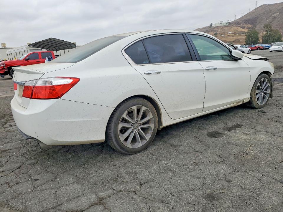 2014 Honda Accord VIN 1HGCR2F52EA250571 COPART salvage auction — FRONT END, CA - SALVAGE CERTIFICATE, sold $1,950 on 2026-07-02 (photo 3)