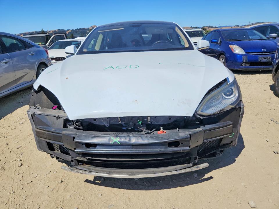 2013 Tesla VIN 5YJSA1CG7DFP07530 COPART salvage auction — FRONT END, CA - SALVAGE CERTIFICATE, sold $1,200 on 2026-07-02 (photo 5)