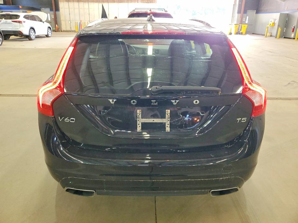 2015 Volvo V60 VIN YV126MEC5F1207076 COPART salvage auction — MECHANICAL, CT - CERT OF TITLE-SALVAGE, sold $1,800 on 2026-07-16 (photo 6)