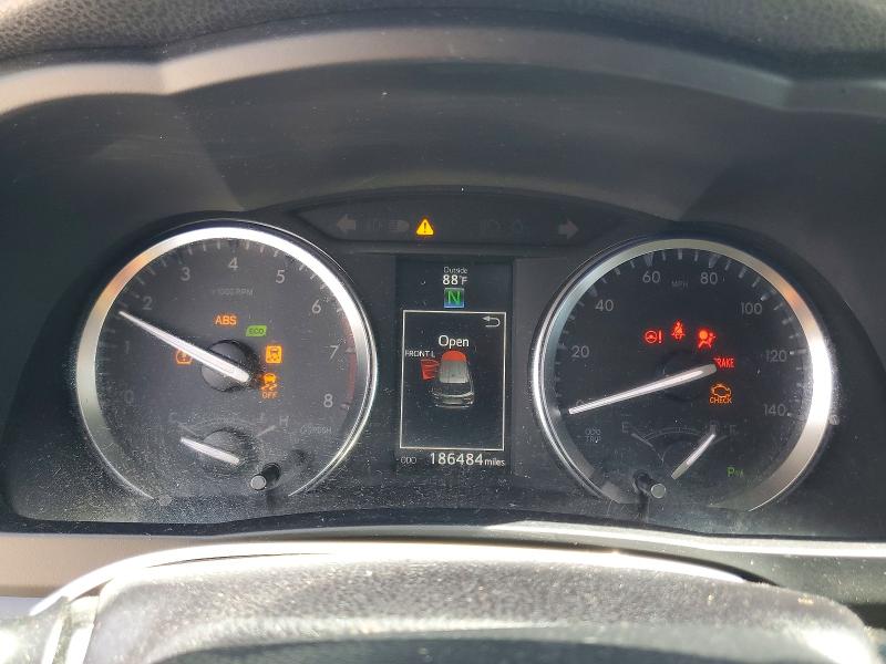 2015 Toyota VIN 5TDYKRFH1FS081868 COPART salvage auction — FRONT END, Tx - Salvage Vehicle Title, sold $5,000 on 2026-07-24 (photo 9)