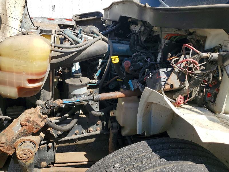 2005 International 4000 series VIN 1HTMMAAL65H694595 COPART salvage auction — NORMAL WEAR, Pa - Cert Of Title, sold $4,300 on 2026-08-31 (photo 7)