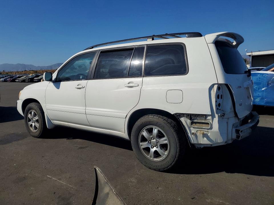 2004 Toyota Highlander VIN JTEDP21A340034824 COPART salvage auction — REAR END, CA - SALVAGE CERTIFICATE, sold $925 on 2026-07-15 (photo 2)