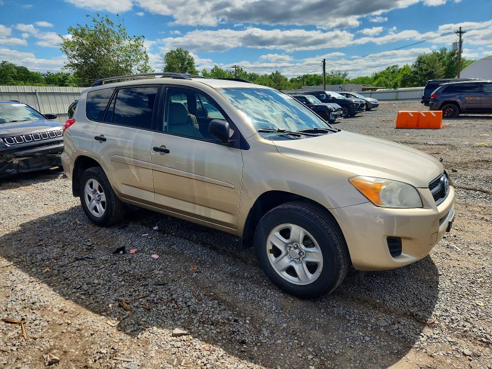 2009 Toyota Rav4 VIN JTMBF33V195006390 COPART salvage auction — SIDE, Nj - Cert Of Title-Salvage, sold $400 on 2026-07-07 (photo 4)
