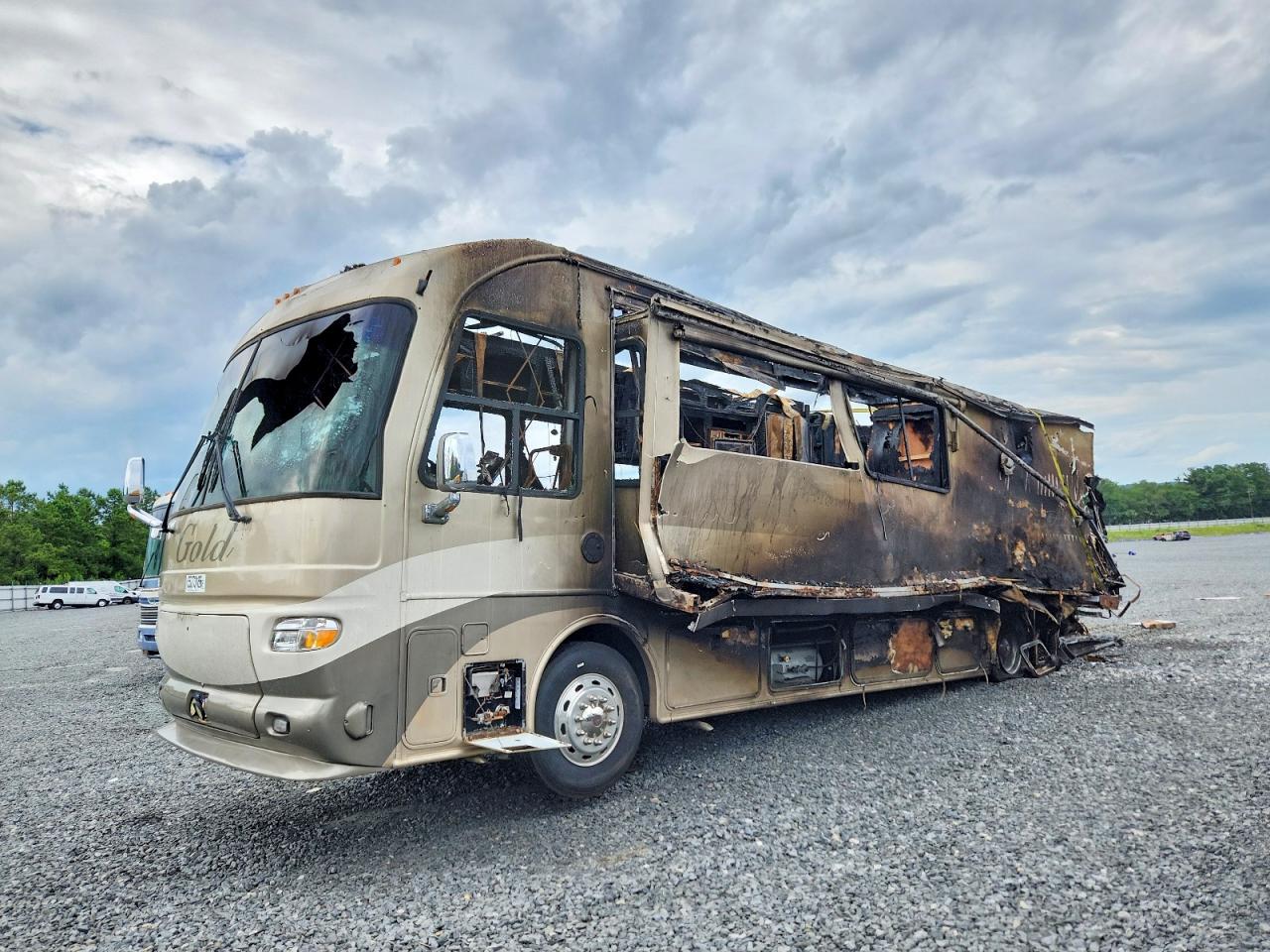 2007 Freightliner Chassis VIN 4UZACHCY47CZ45064 COPART salvage auction — Burn, GA - BILL OF SALE - PARTS ONLY, sold $100 on 2026-09-15 (photo 2)