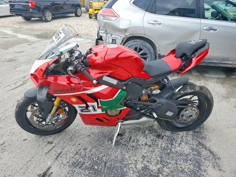 2023 Ducati VIN ZDMDAGWW7PB003144 COPART salvage auction — ROLLOVER, Fl - Certificate Of Destruction, sold $13,000 on 2026-07-09 (photo 3)