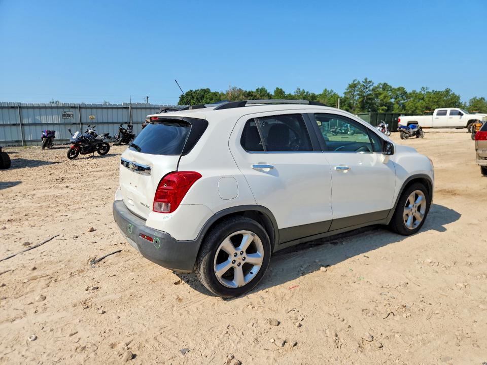 2015 Chevrolet Trax VIN KL7CJNSB4FB161693 COPART salvage auction — MINOR DENT/SCRATCHES, Salvage Title, sold $1,300 on 2026-07-10 (photo 3)