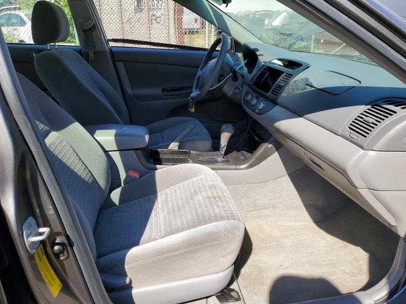2005 Toyota Camry VIN 4T1BE30KX5U964145 COPART salvage auction — SIDE, Md - Cert Of Salvage > 75% Damage, sold $450 on 2026-07-02 (photo 7)