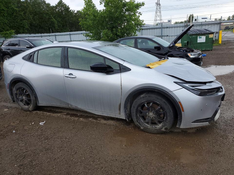 2023 Toyota Prius prime VIN JTDACACU6P3010704 COPART salvage auction — FRONT END, ON - PERMIT NO BRAND - UNFIT, sold $4,700 on 2026-07-23 (photo 4)