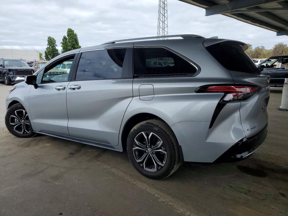 2025 Toyota Sienna VIN 5TDESKFCXSS198051 COPART salvage auction — FRONT END, CA - SALVAGE CERTIFICATE, sold $34,500 on 2026-07-14 (photo 2)